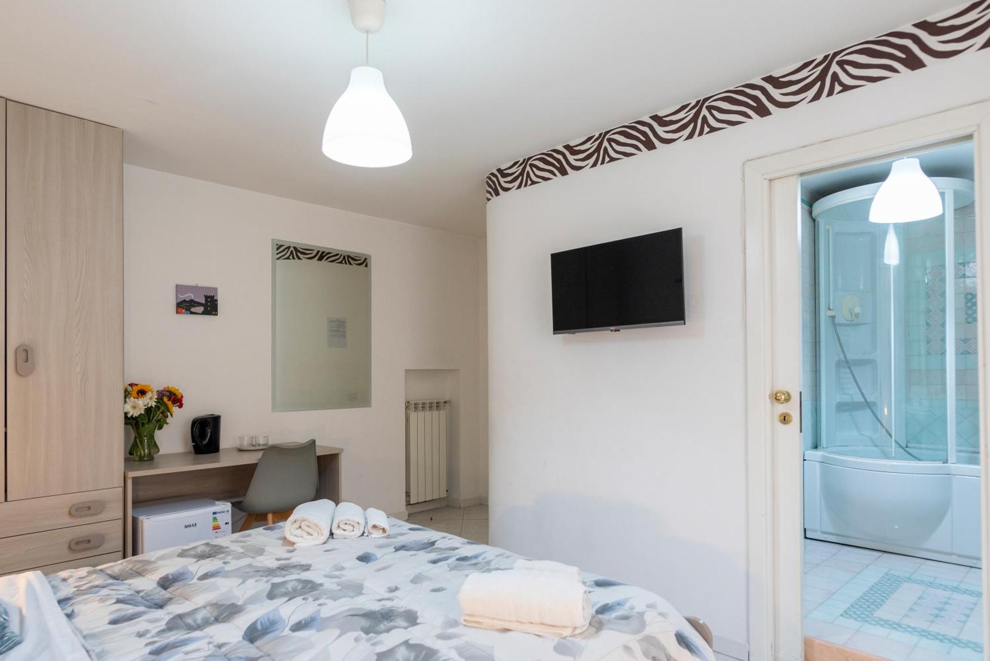 Napoli Centro, Dm Suites Екстер'єр фото